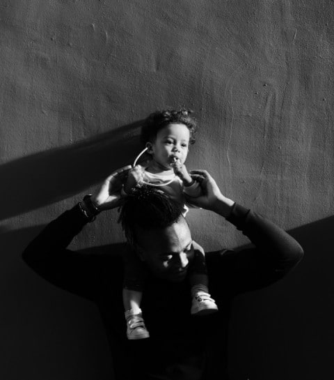 Revenir au boulot après bébé : les conseils d’une psychologue pour une reprise sereine