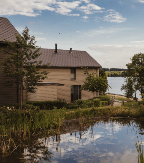 Golden Lakes Village : une parenthèse nature au cœur des Lacs de l’Eau d’Heure