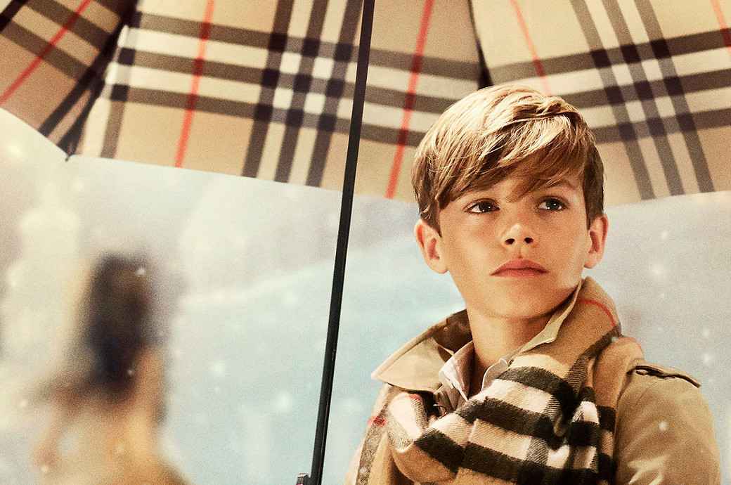 2048x1536-fit_romeo-beckham-campagne-burberry