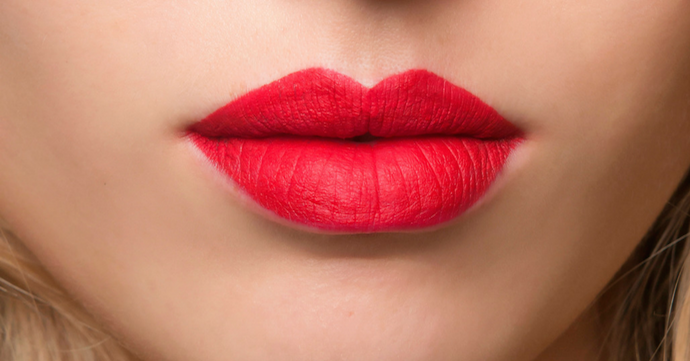 5 conseils pour faire tenir votre rouge à lèvres plus longtemps