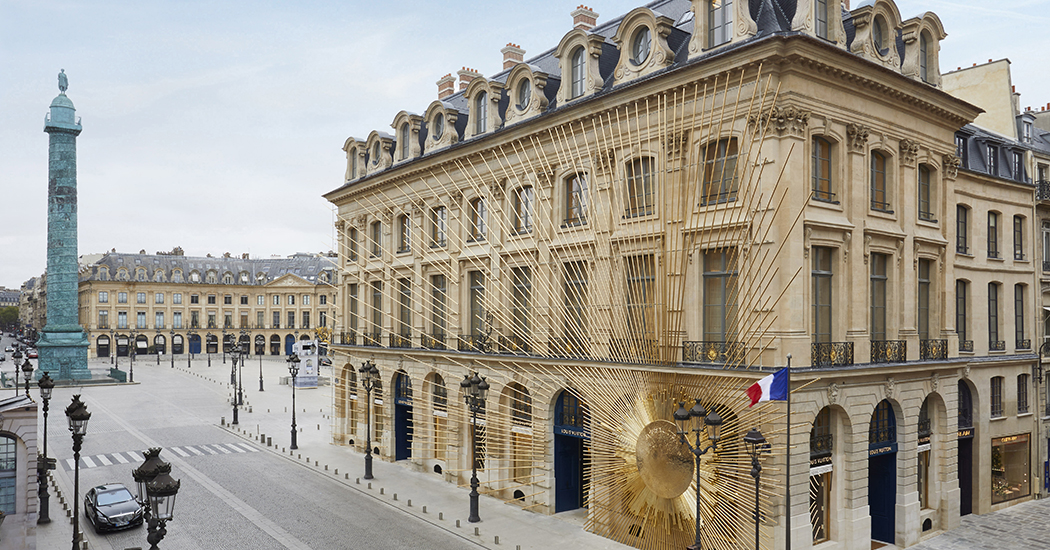 Louis Vuitton prend ses quartiers sur la place Vendôme