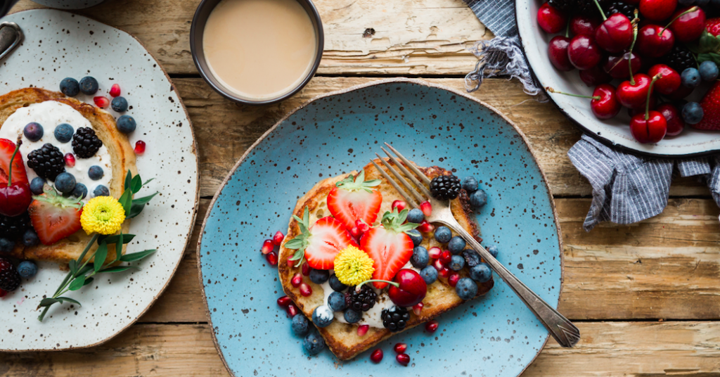 Recette : pain perdu aux fruits du printemps