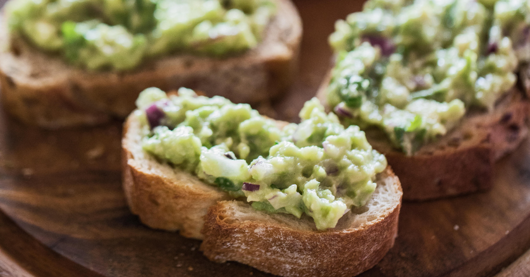 Notre recette de brocamole, l’alternative light et écolo au guacamole