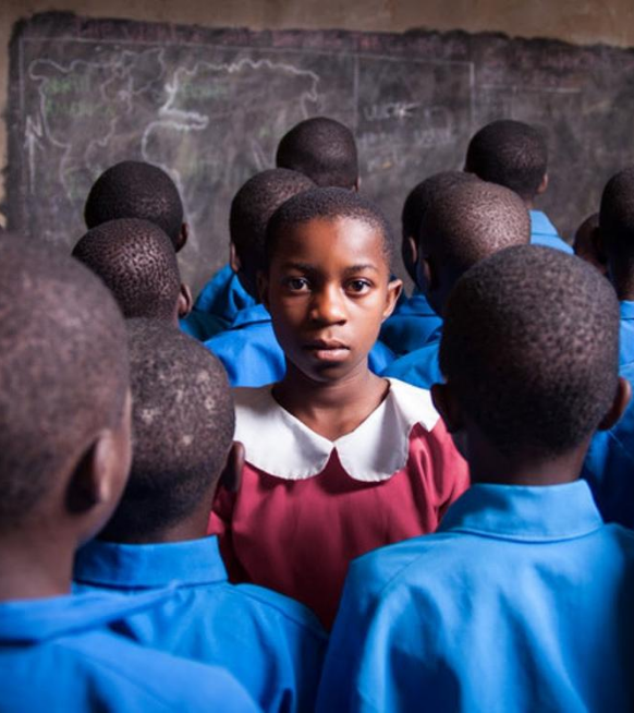 Avec Plan International, aidez les jeunes filles à retourner à l’école