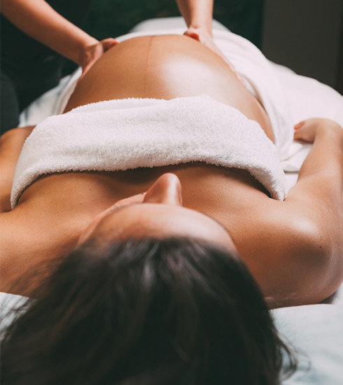 Rituel du Bola : on a trouvé le massage parfait pour les femmes enceintes
