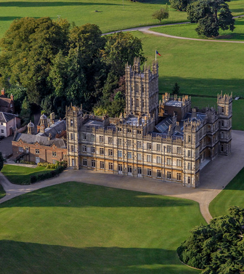 Vous pouvez visiter le véritable château de Downton Abbey