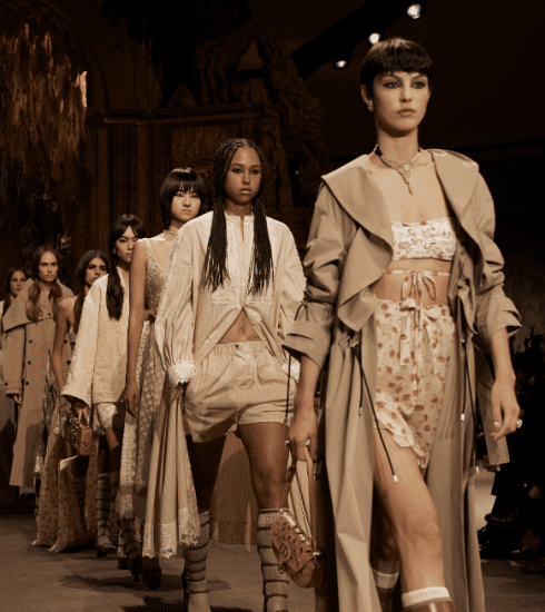 Défilé printemps-été 2023 : Dior fait un clin d’œil à la renaissance