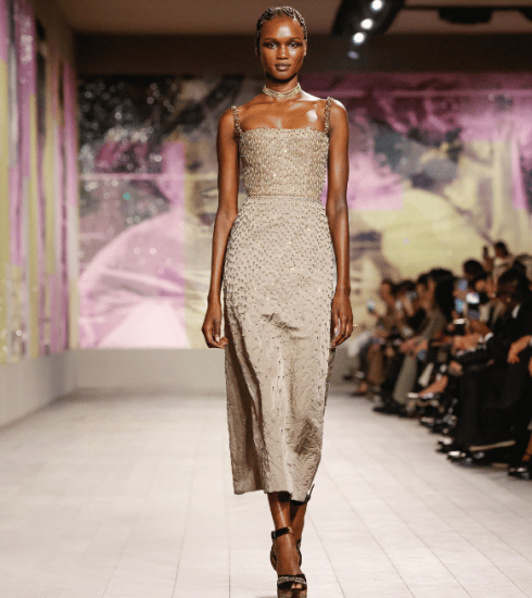 Haute Couture SS23 : Dior rend hommage au style de Joséphine Baker