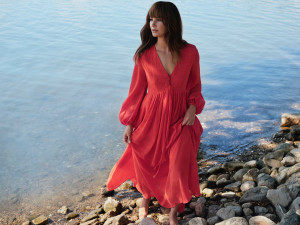 Lily Aldridge robe rouge