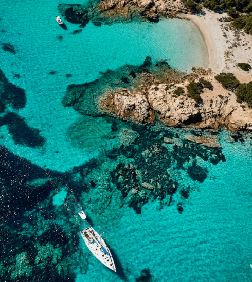 Cette sublime île méditerrannéenne offre des nuitées gratuites aux randonneurs