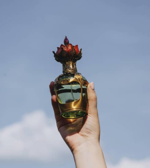 Tomorrowland lance son premier parfum inspiré de son univers enchanté