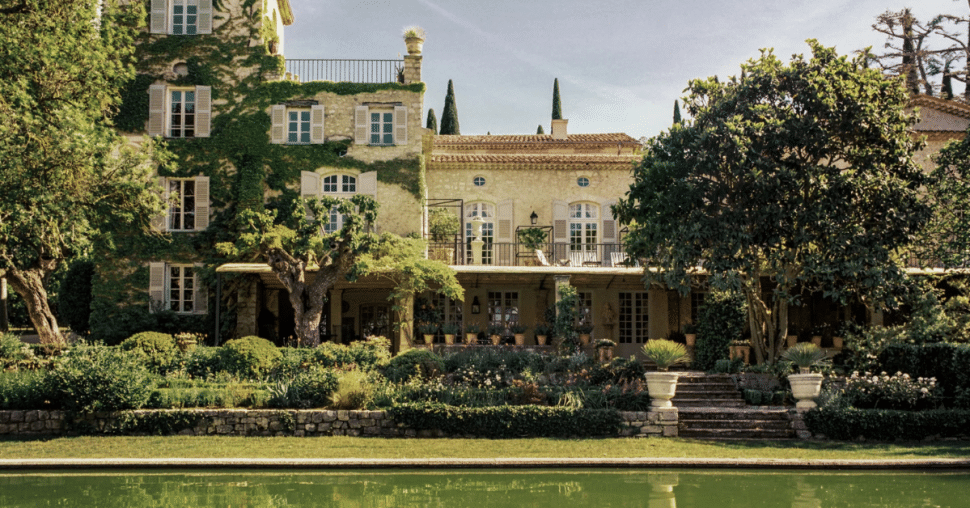 Chanel, Dior, Lancôme… Ces propriétés d’exception où les maisons de luxe cultivent leur art de vivre