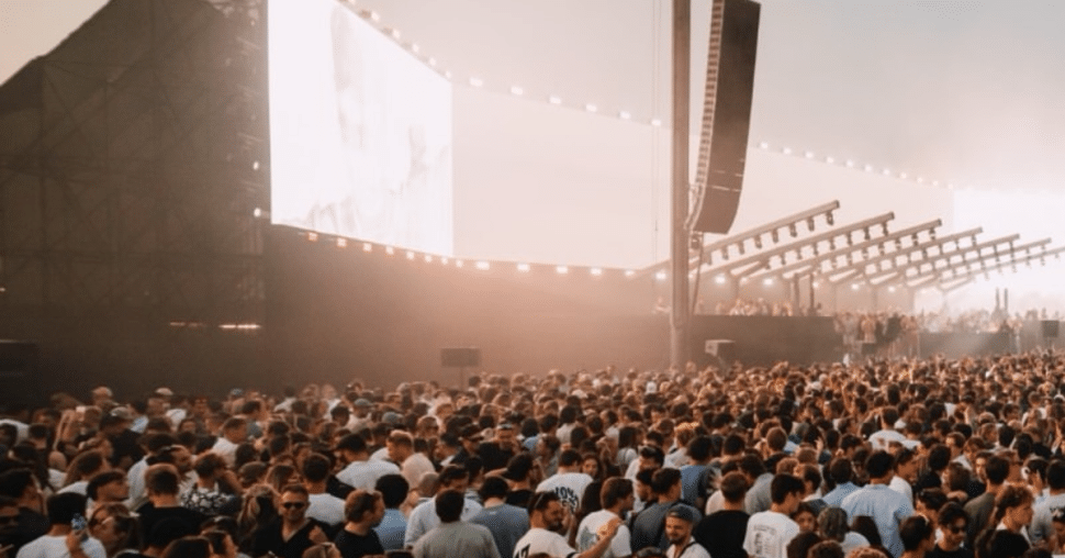David Guetta transforme la plage de Zeebrugges en dancefloor à ciel ouvert