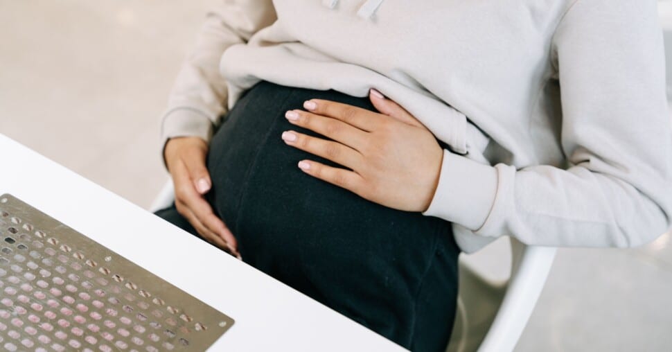 Comment bien choisir son sweat de grossesse ?