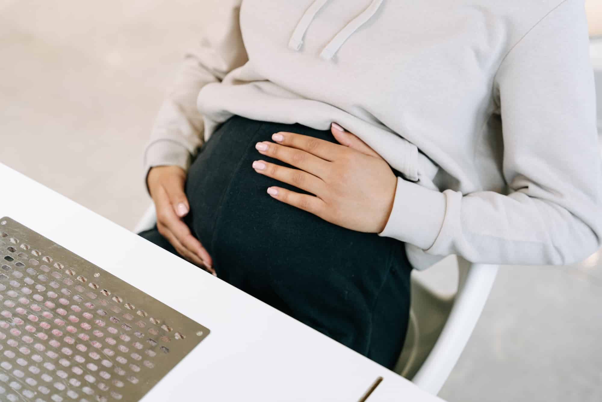 Comment bien choisir son sweat de grossesse ?