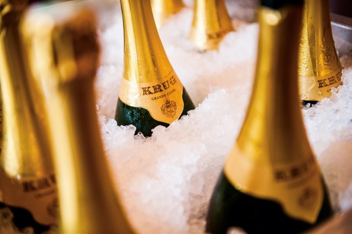 Krug champagne: droombubbels in een glas