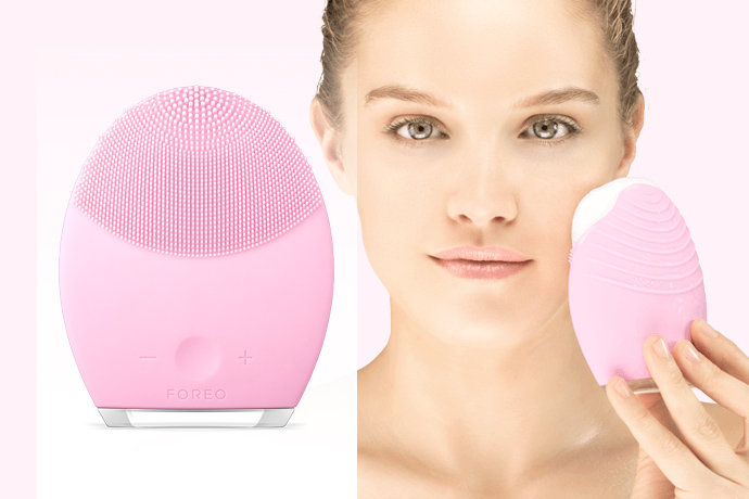 Beauty Tools: Foreo Luna 2 Facial Cleansing Brush