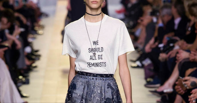 Modetrends 2017: slogans zijn de nieuwe logo’s