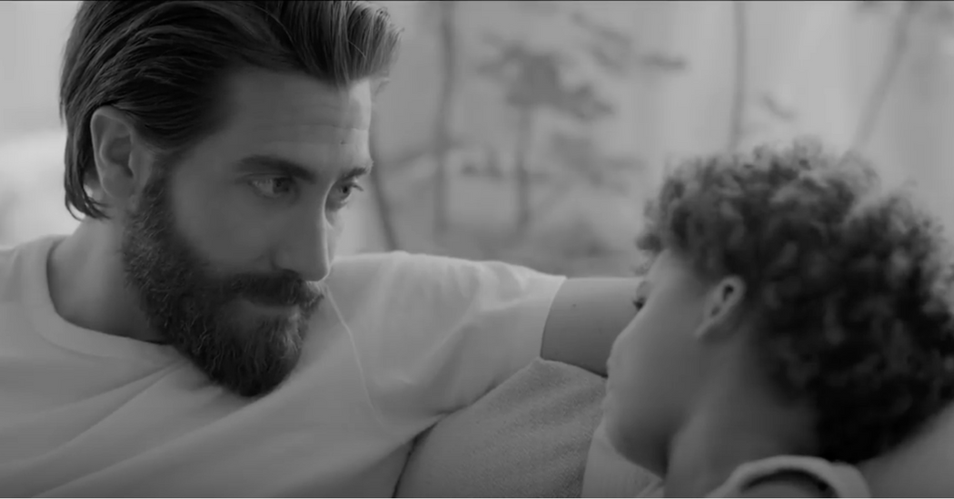 Jake Gyllenhaal schittert in nieuwe Calvin Klein campagne