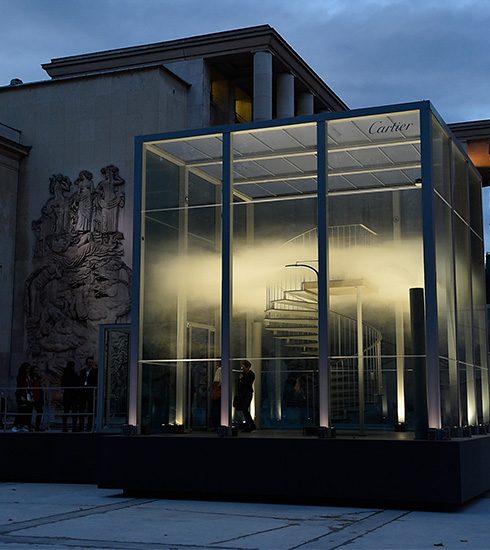 Cartier plaatst geurkunstwerk aan Palais de Tokyo in Parijs