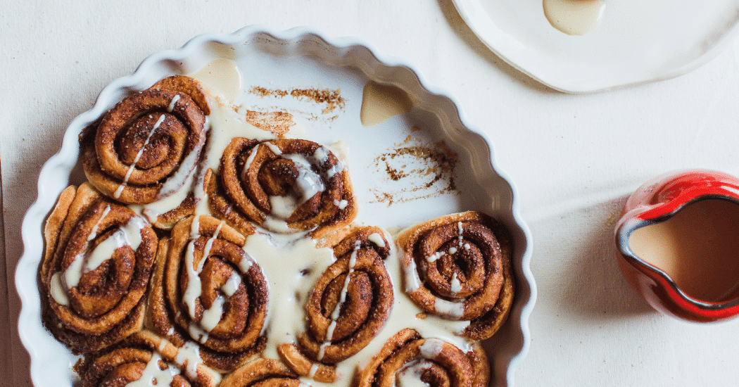 DIY: het eenvoudigste recept voor overheerlijke Cinnamon rolls