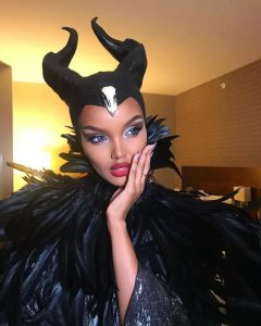 Maleficent Halloween make-up