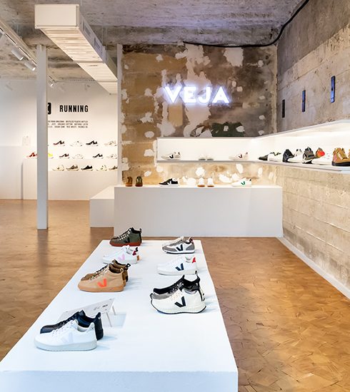 VEJA opent eerste flagship store in Parijs