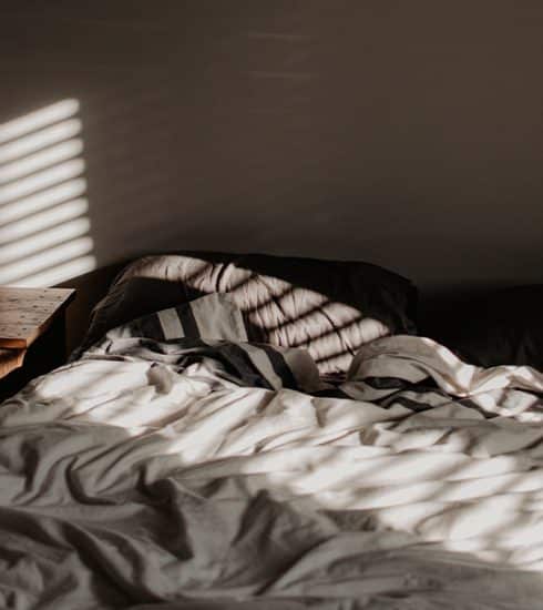 6 tips om goed te kunnen slapen nu het terug warmer wordt