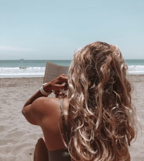 Zon, zee en boeken: 5 must-reads voor op het strand