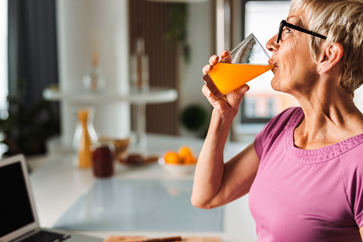 “Ik ben 102 jaar oud en ik drink al jarenlang hetzelfde ingrediënt om mijn vitaliteit te behouden”