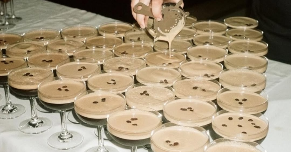 Shaken or stirred? Zo maak je de perfecte espresso martini