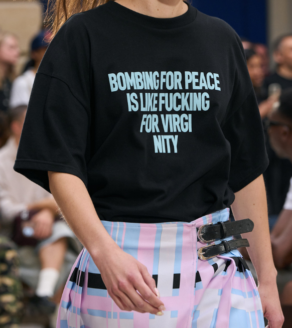 Jeanne-Friot-SS25-shirt-transseksuele