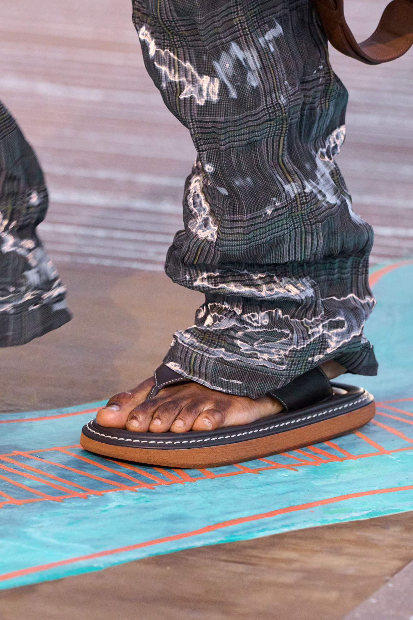 Louis-Vuitton-teenslippers-s26