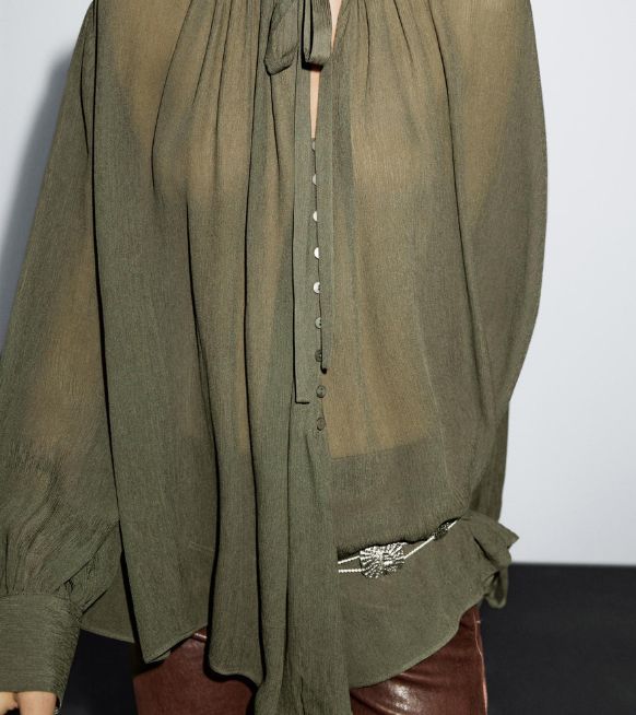 Massimo-Dutti-blouse-back-to-school-mama-kids