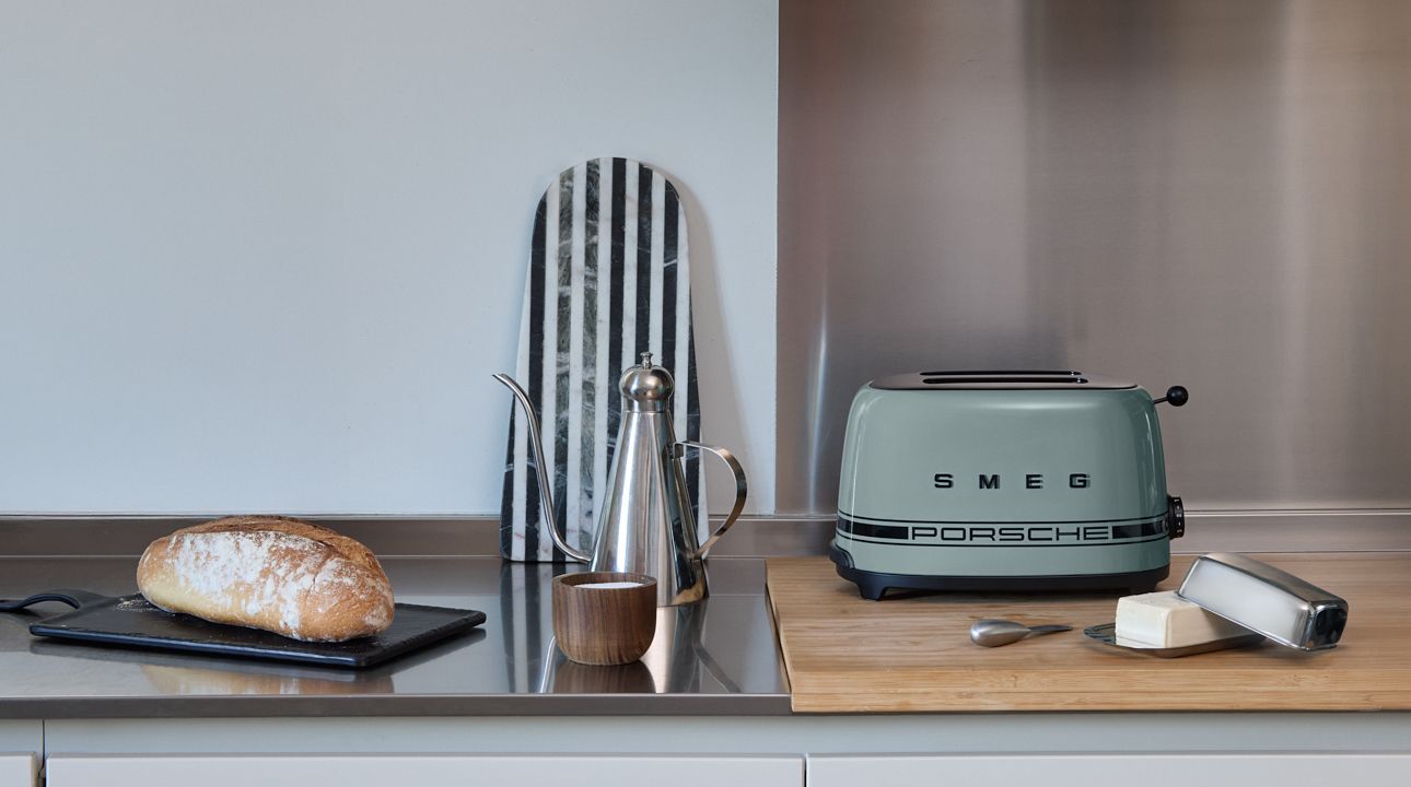 Porsche x Smeg