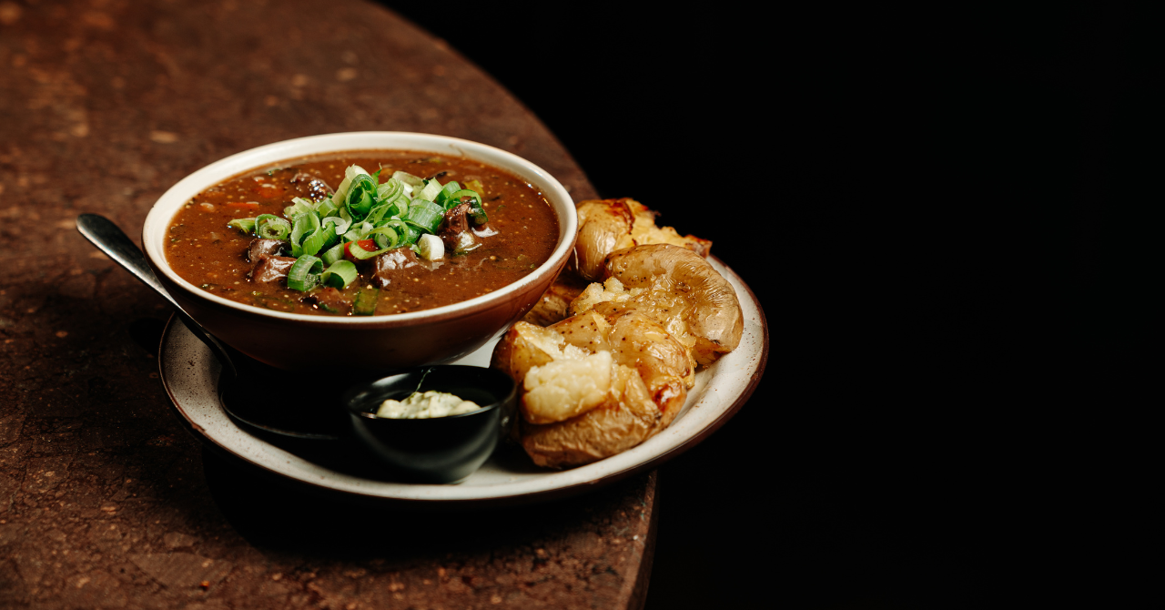 Het bekroonde recept voor gestoofde runderwangen van Manneken Pis Café