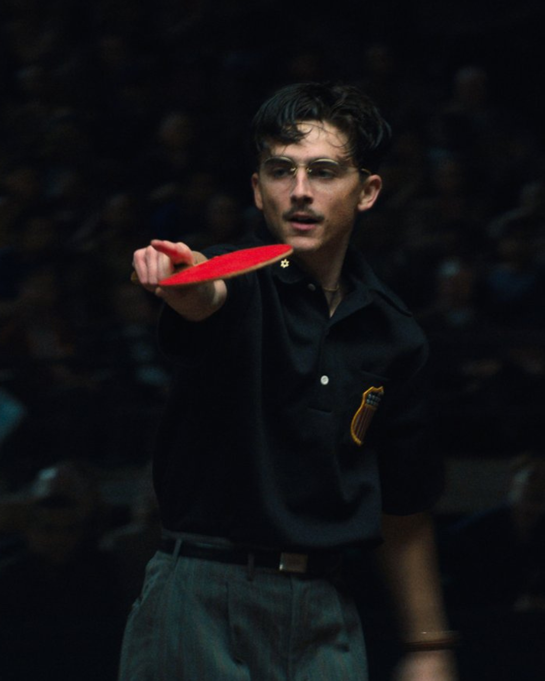 Scène uit Marty Supreme film 2026: Marty Mauser