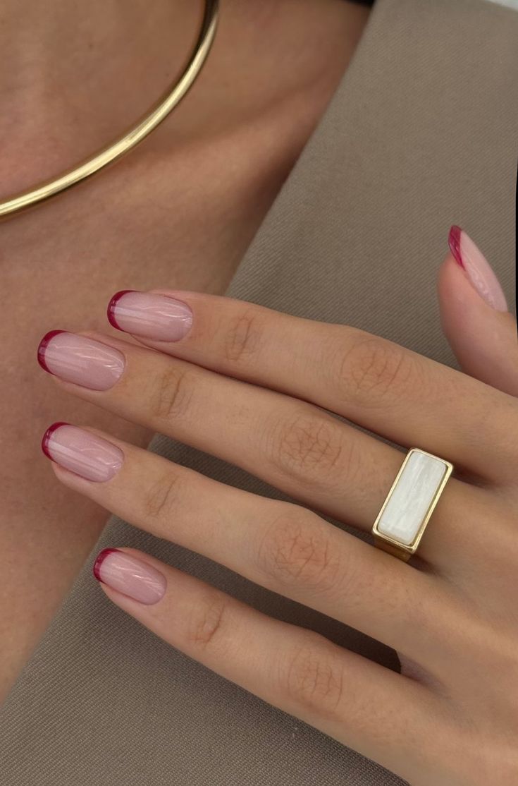 Baby french manicure rood randje